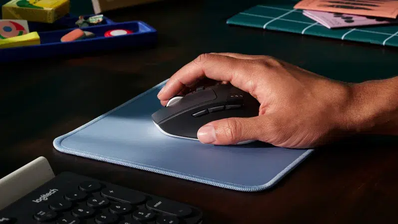 logitech-m720-triathlon-multi-device-wireless-mouse-info-01