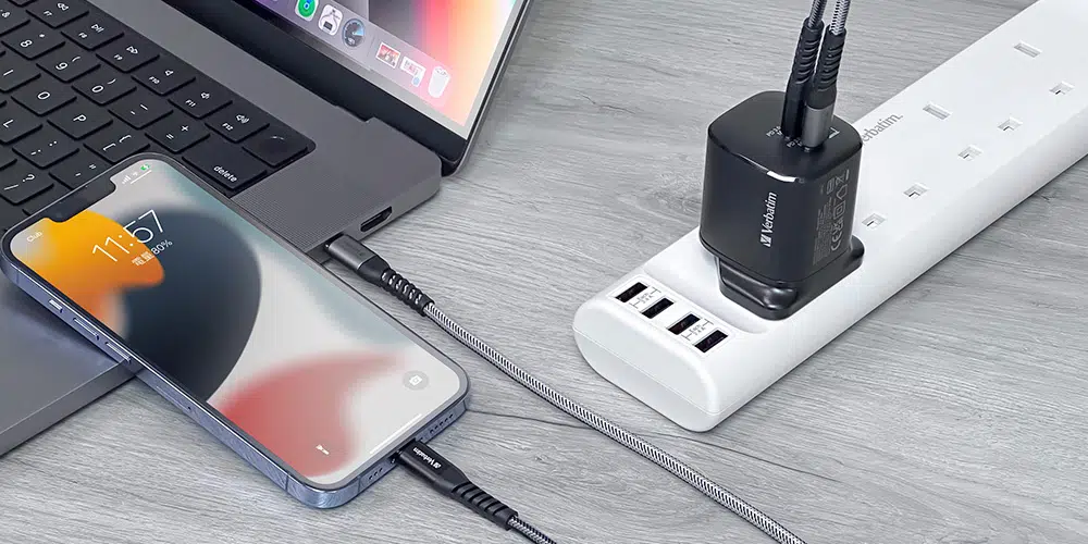 verbatim-2-port-67w-pd-3.0-gan-charger-66882-22