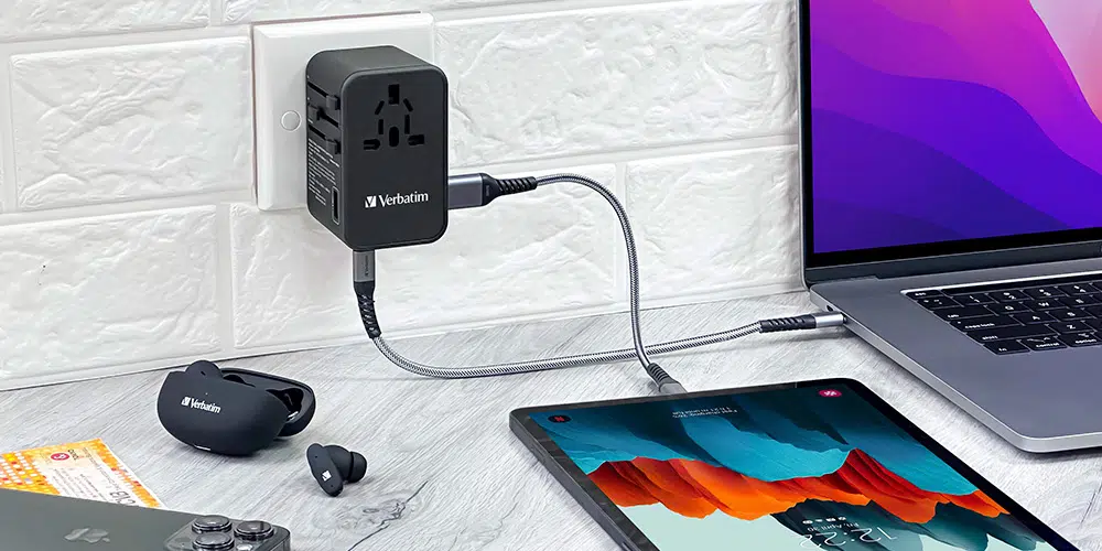verbatim-5-port-75w-pd3.0-qc3.0-gan-universal-travel-adaptor-black-66919-b3
