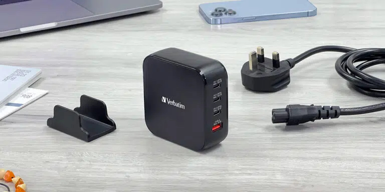 verbatim-4-port-150w-pd-qc3.0-gan-charger-ac-power-cord-stand-66910-13