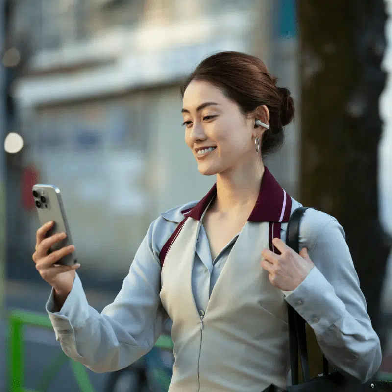 shokz-opendots-one-e310-dolby-audio-open-ear-true-wireless-earbuds-hz-e310-05