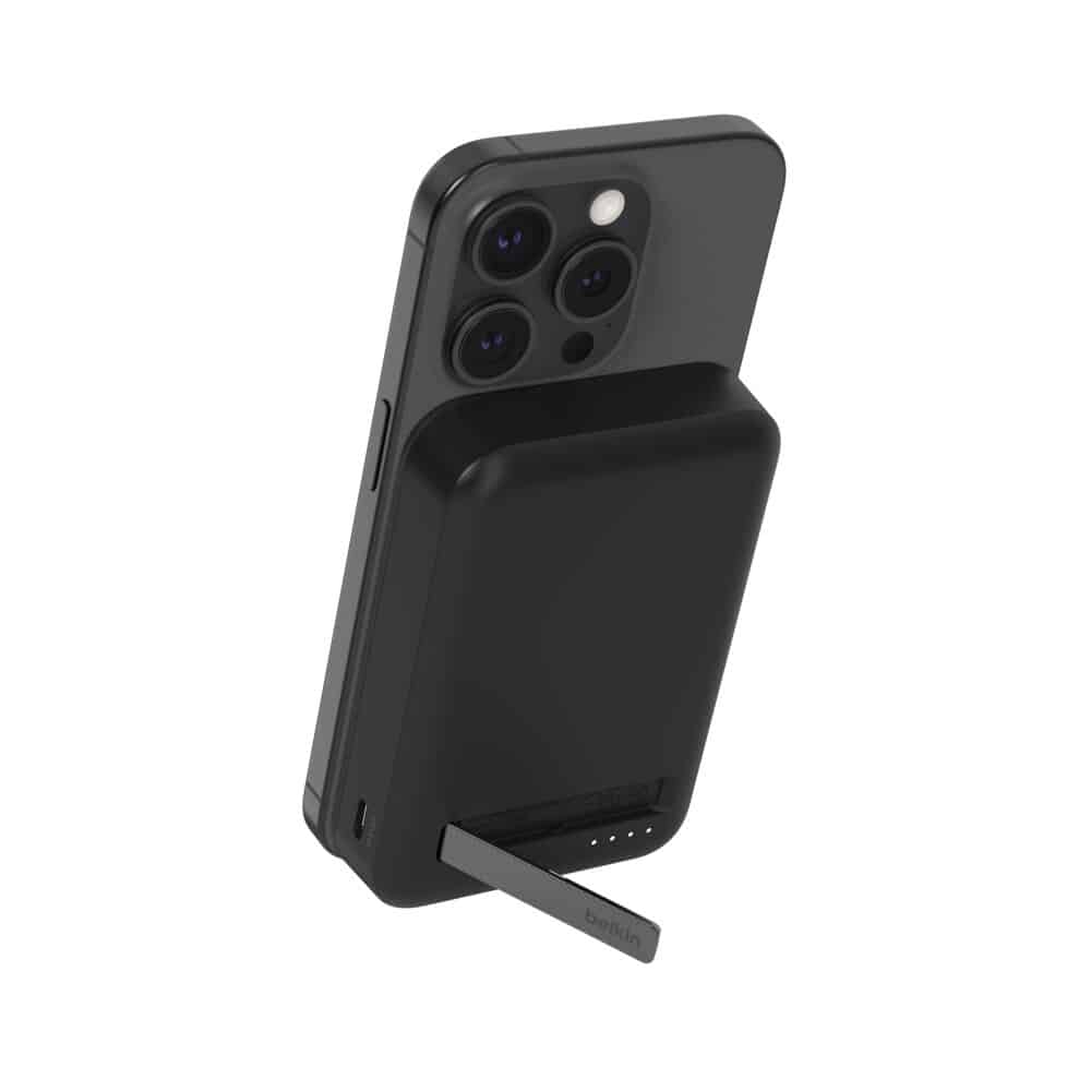 belkin-boostcharge-pro-magnetic-power-bank-with-qi2-15w-10000mah-black-bpd008btbk-01