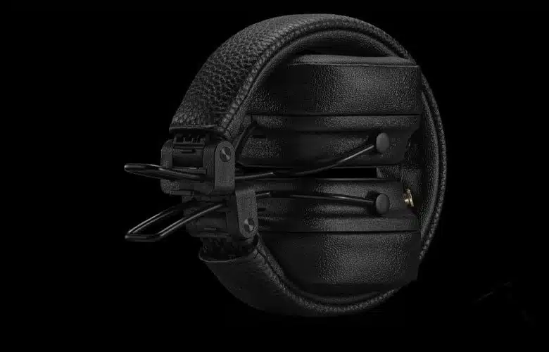 marshall-major-V-wireless-on-ear-headphones-black-03