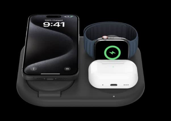 belkin-boostcharge-3in1-magnetic-foldable-wireless-charger-with-qi2-15w-info-01