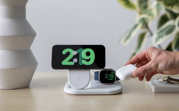 belkin-boostcharge-3in1-magnetic-foldable-wireless-charger-with-qi2-15w-info-04