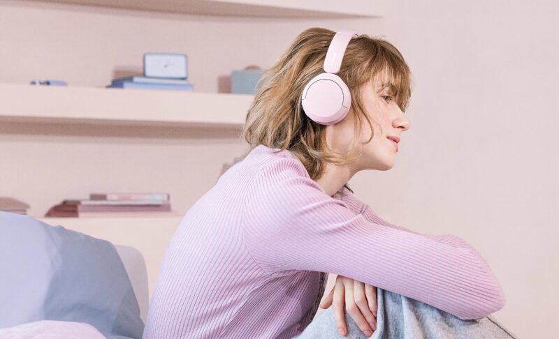 sony-wh-ch520-wireless-headphones-white-wh-ch520-wz-e-c1