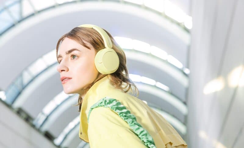 sony-wh-ch520-wireless-headphones-white-wh-ch520-wz-e-c4