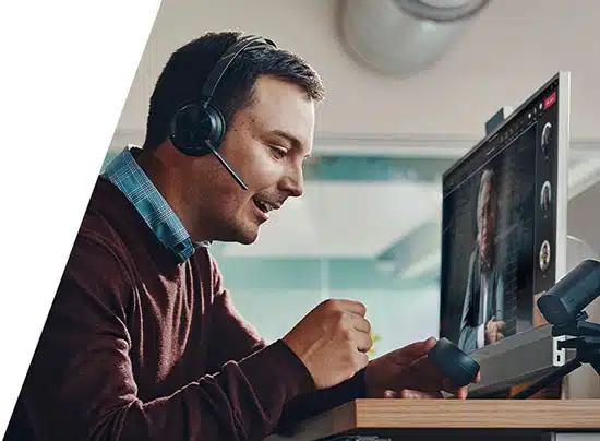 poly-voyager-focus-2-stereo-wireless-usbc-headset-info-04