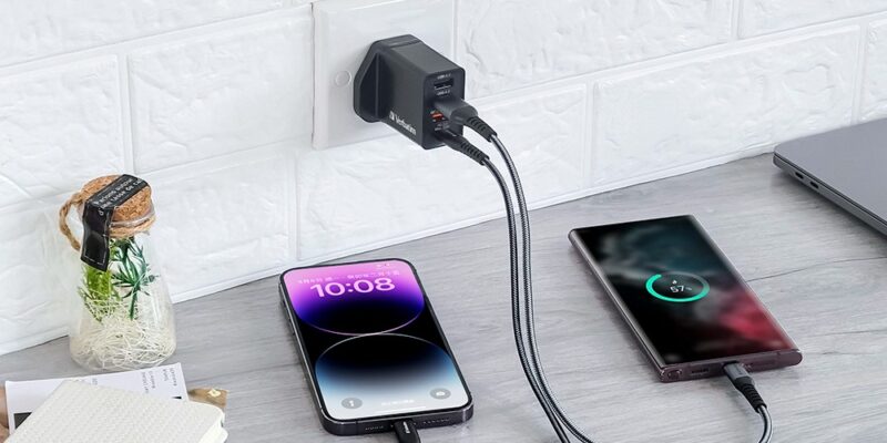 verbatim-4-port-30w-pd-qc-3.0-usb-charger-03