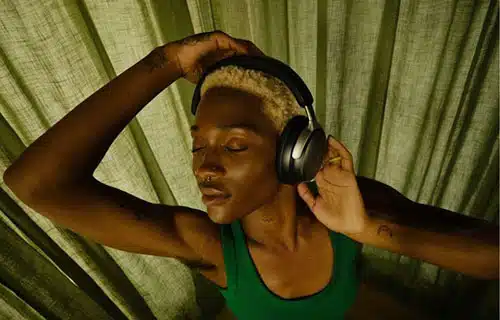 bose-quietcomfort-ultra-headphones-info-03