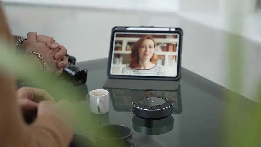 targus-bluetooth-mobile-speakerphone-aem105-b2